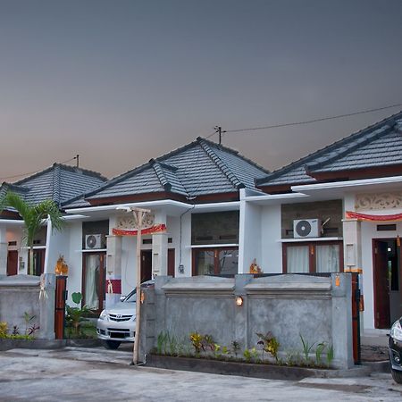 Villa Dencarik بوليلينغْ المظهر الخارجي الصورة
