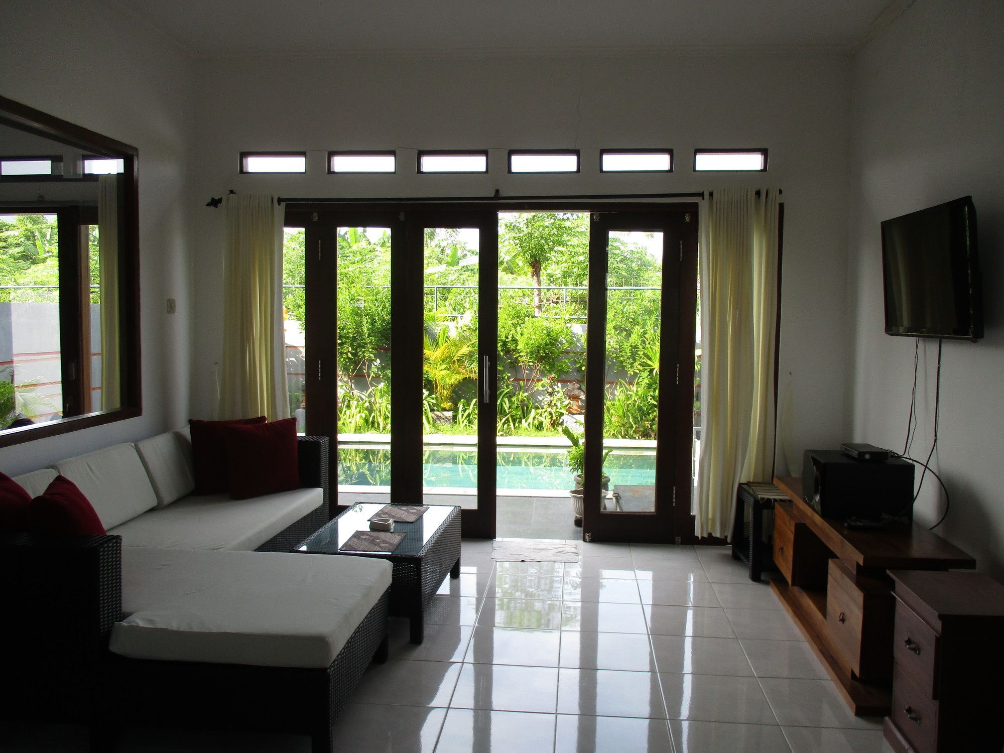 Villa Dencarik بوليلينغْ المظهر الخارجي الصورة